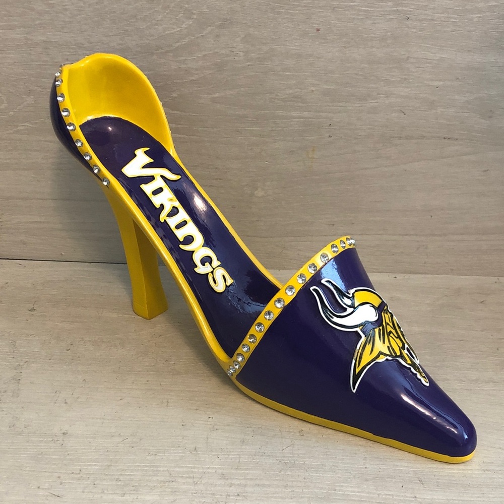 Minnesota Vikings Purple Gold Heavy High Heel Shoe Wine Bottle Holder Pls Read